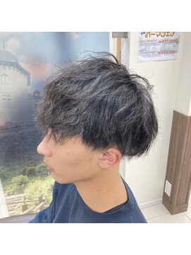 アールモンドヘア新世界 ♯ツイストパーマ