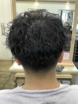 アルターリール(aL ter Rire) スパイラルパーマ×ブルーブラック/中村郁未