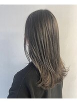 リッカ ギンザ バイ バッカ(Licca GINZA by bacca)&nbsp;白髪ぼかし/グレージュハイライトカラー