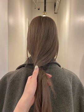 ルーム(Loom.) ワンカラーグレージュカラーロング