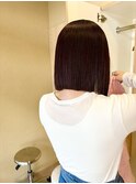 切りっぱなしボブ◎ツヤ髪暗め赤系カラー