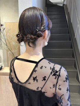フェンヘアーアイス 中目黒(Fen.hair ici) お呼ばれアレンジ20代30代40代大人可愛いタイト金箔ボブアレンジ