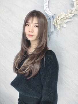 ハイストリートヘア(High street Hair) 大人の派手髪☆バレイヤージュで作る明るめカラーのセミロング