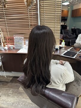 ルアン(Luan) オリーブアッシュ