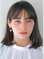 サーカス バイ ビュートリアム 青山(CIRCUS by BEAUTRIUM)&nbsp;黒髪　シンプル　毛先ワンカール　ミディアム　切りっぱなしボブ