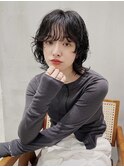 中性ウルフレイヤーカットパーマ黒髪ニュアンスウェーブ