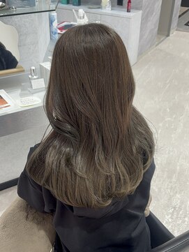 ルクス(Luxs) 透明感♪オリーブカラー