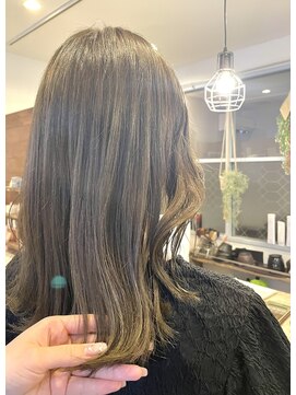 ラグ(LAG) 【松山/LAG】透明感ベージュ☆