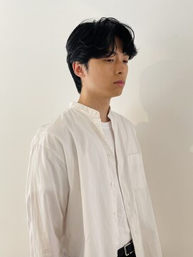 オスマン 御茶ノ水神保町店(Osmann) フェザーパーマグレーブルーカラー刈り上げショートバング