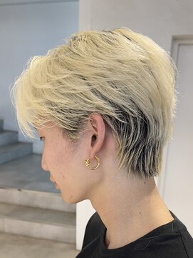 ゼストプール(ZEST POOL) センターパートニュアンスヘア