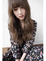 ヘアデザイン ソラ(Sola)&nbsp;フラワースウィートヘア 無造作ウェーブロング×ベージュカラー