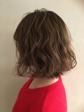 ロンド 銀座(Lond) ウェーブボブ☆ 担当 伊原