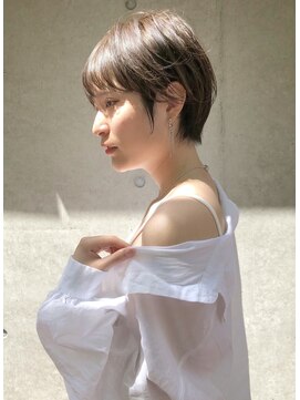 ジアン バイ ミルボン NU茶屋町+(GIEN by milbon) シンプルに垢抜けるミルクティーベージュとこだわりショート