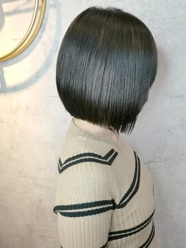 リム(RIM.) 【切りっぱなしボブ】