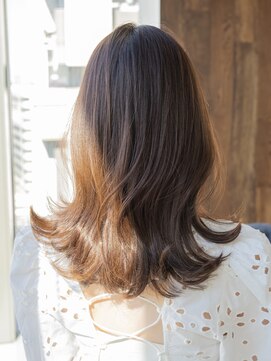 アフロート ギンザ(AFLOAT GINZA) 【白川】20代30代40代外ハネくびれヘア斜めバング23.5.12