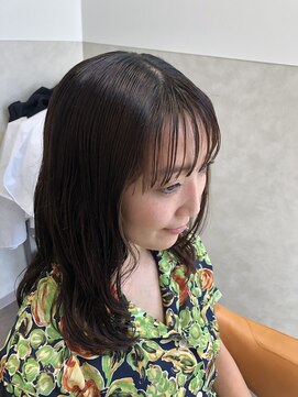 リトルクイニー(LittleQueenie) 前上がりロングボブ