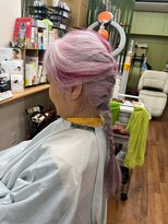 peu a peu ヘアマニキュアのロングヘア 編み込み