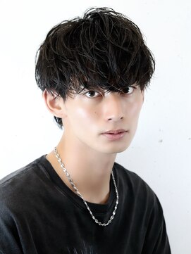 アーリー(Ali'i) ソフトツイストスパイラルパーマ韓国マッシュウルフ束感ショート