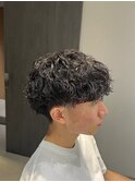 波巻きツイストスパイラルパーマ前下がりマッシュ刈り上げメンズ