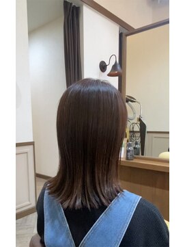 アトリエ リッツ(ATELIER RITZ) ☆外ハネミディアム☆