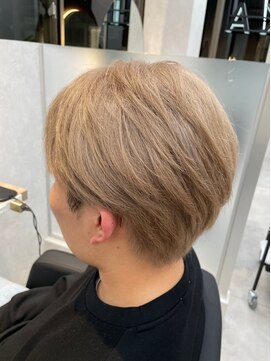 ニカ(NIKA) ミルキーベージュ