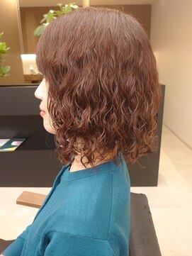 レーノ(leno) レディーススパイラルパーマ【広島五日市レーノ　左田野徹】