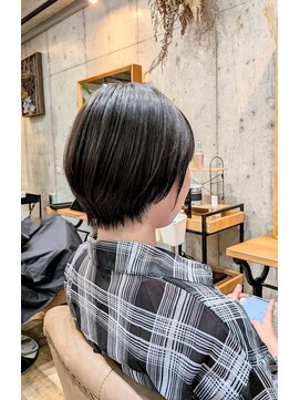 トット(tot.) 【tot.】夏にピッタリ☆襟足短めショートボブ☆