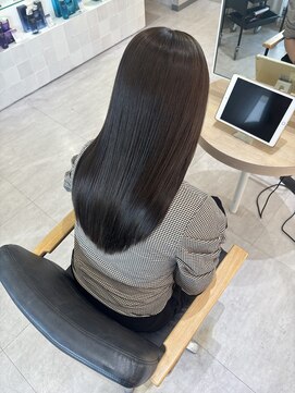 ジーナ 福岡天神(Zina) 髪質改善/美髪/艶髪【Zina福岡天神】