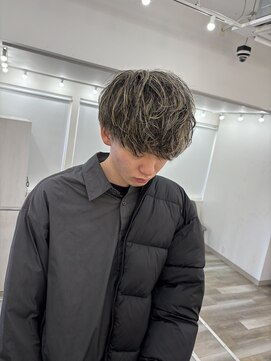 一鳳庵　【イオアン】 メッシュ×シャドウパーマ