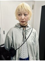 クイン(qin)&nbsp;ブリーチ抜きっぱなしハイトーンショート