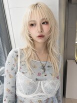 ノラ シンディ(NORA CYNDY)&nbsp;ブロンドブリーチカラーハイトーンロングレイヤーハッシュカット