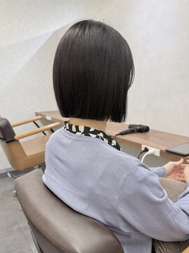 オウル(Owll) ◆◇ぱつっとラインシルエットの綺麗な切りっぱなしボブ◇◆
