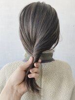 リノショアーズ 日本大通り店(RINOSHORES)&nbsp;【ハイライト＋ワンカラー】筋感グレージュ＋ミディアムレイヤー