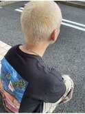 ハイトーンホワイト刈り上げスタイル