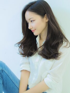 エメ(aimer) 大人のナチュラルロング