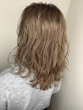 フロート 小阪店(float) シアーベージュ_マロンベージュ Aラインボブ かきあげ