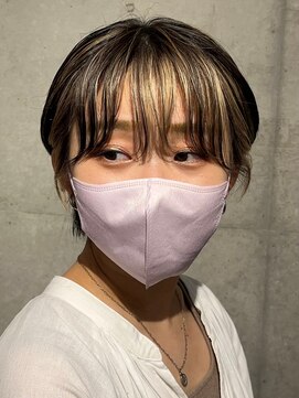 タエビスアリッサム(Taebis Alyssum) ハーフカラーでこなれショート