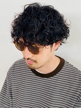 ウェイビーエフティフィフス 横浜西口(WAVEY ft.fifth) 波巻きスパイラルツイストスパイラルパーママッシュメンズヘア