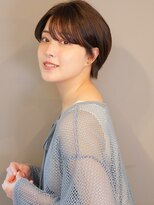 七ッ星+ 柔らかアッシュブラウンショート