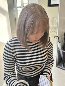 ベレーザ 渋谷(BELEZA) 8173ニュアンスカラーシルバーアッシュハイトーンカラー韓国ヘア