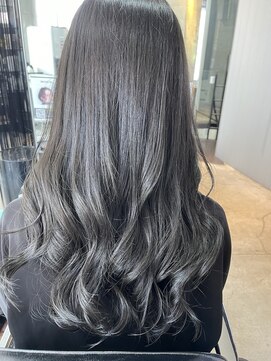 ニーゼロゼロナナ(2007) 艶の