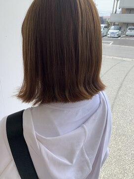 美容室 アイディー i-dee 外はねスタイル