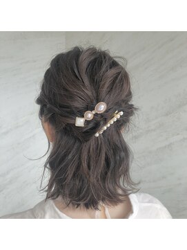 ルクス パークアベニュー(Lx park avenue) ハーフアップアレンジ