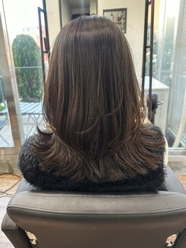 アリスバイアフロート 自由が丘(ALICe by AFLOAT) 鎖骨下ミディアム/くびれヘア／オリーブベージュ【自由が丘】