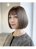 シークレットハイライト　白髪ぼかし　ボブ