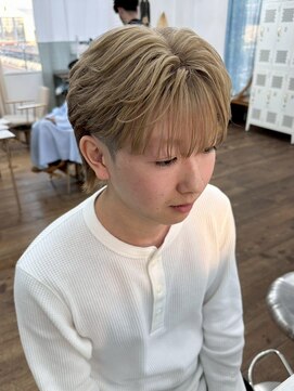 メンズブリーチ20代30代40代メンズサロン韓国風フェザーショート