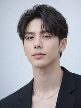 オグジュアリー 表参道(aux.) 束感黒髪ナチュラル人気流行フェザーパーマ韓国風