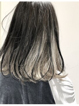 アマンドール(Aman D'or) カルネージホワイトインナーカラー☆