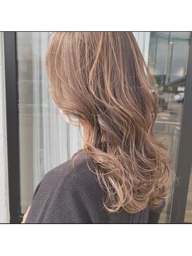 ケーオーエスビューティー(K O S beauty) ロング×ハイライトラベージュ