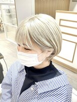 アルクバイネオリーブ 荻窪店(arc by neolive)&nbsp;ショート×ダブルカラーホワイティーベージュ♪